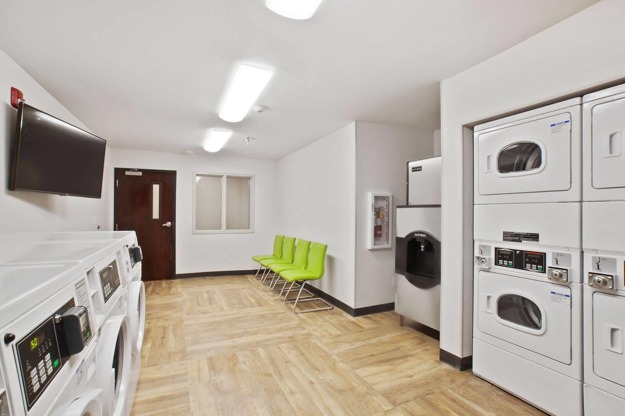 Extended Stay America Premier Suites - Providence - East Providence Екстериор снимка